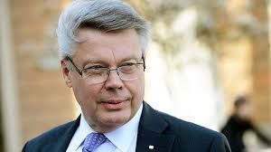 Bo Lundgren stämmer staten