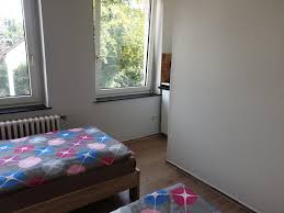 Zur vermietung kommt diese asolut ruhig gelegene, vollmöblierte 1 zimmer nr komfortwohnung in gepflegtem haus an 1 person, berufstätig, ideal für pendler (als hotelalternative). Gunstige Monteurzimmer Bonn Beuel Zimmer Frei