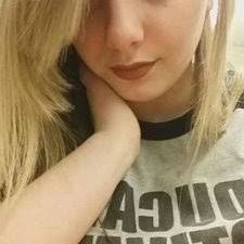 Clarissa Fowler's Instagram, Twitter & Facebook