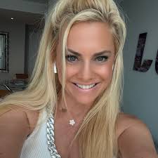 Mindy Jacobson Goldstein added...