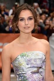 Découvrez toutes les dernières tendances de coupe de cheveux de femme et trouvez votre bonheur parmi les photos de coupes de cheveux de femme 2013. Coiffure Cheveux Fins 4 Astuces De Pro