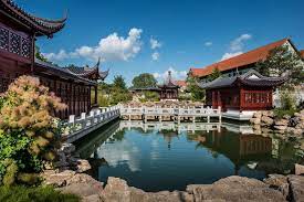 Hier wurde 2011 mit originalen und in china vorgefertigten bauteilen der größte chinesische flächengarten in deutschland errichtet. Weissensee Chinesischer Garten Parks Und Garten In Thuringen Buga 2021
