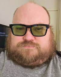 We did it 😏✨…. We created the IT accessory of the summer!! ☀️ Our Tinted  Lens Tops are the perfect combo of fashion and function with UV protection  so you can block