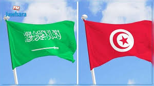 تظاهر عدد من التونسيين، الأحد، في محيط البرلمان التونسي، للاحتجاج على تردي الأوضاع الصحية والسياسية والاقتصادية والاجتماعية في البلاد، ومطالبين باسقاط منظومة. Yy12iuqkqe 44m