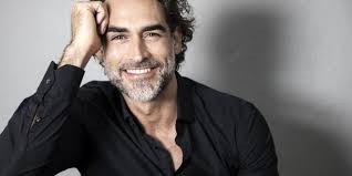 Que Calor, il singolo di Sergio Muniz