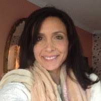 Ellen Fine's Instagram, Twitter & Facebook