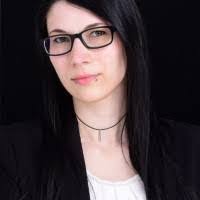 Amanda Kopf's Instagram, Twitter & Facebook