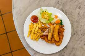 You may choose from local ipoh food all the way to western cuisines. The Oldest Restaurant Bar In Malaya With Hainanese And Western Food Durbar At Fms Ipoh Perak Crisp Of Life