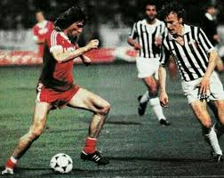 Links to hamburger sv vs darmstadt 98 highlights will be sorted in the media tab as soon as the videos are uploaded to video hosting sites like youtube or dailymotion. Hamburg Sv 1 Juventus 0 In May 1983 In Athens Manfred Kaltz Takes The Ball Forward In The European Cup Final