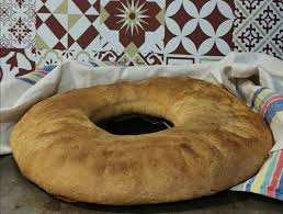 Lavare le patate, metterle in una pentola con acqua fredda e far cuocere. Storia Della Pitta Calabrese Antiche Origini E Molte Varianti