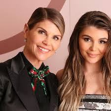 Olivia Jade Post First Makeup Tutorial Since Returning to YouTube Amid  Parents' College Admissions Case
