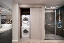 La salle de bain est parfois aussi destinée à accueillir lave linge et sèche linge. Ou Installer Son Meuble Pour Buanderie Mobalpa