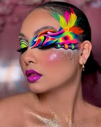 Cinthia Makeup Academy added a...