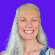 Renata Hill's Instagram, Twitter & Facebook