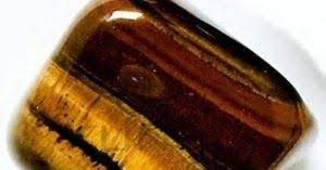Tarotelprada El Ojo De Tigre Es Una Variedad De Cuarzo De Color Amarillo Y Pardo Dorado En Ban Food Cucumber Pickles