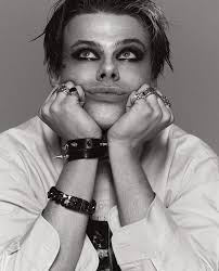 YungBlud cover for @IconMagazine shot by @_IsaacAnthony ⚡️ Styling by  @alikornhauser Fashion editor: @edoardocaniglia Grooming: @lillypollan_  Casting director: @vanessa.contini_ Production:  @_mariasolepetroni_@k448_studio Interview by Fabio De Luca ...