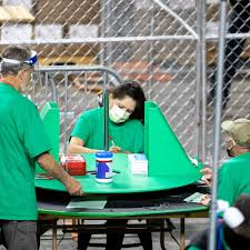Voting machines arizona recount should replaced. Arizona S Maricopa County Advised To Purchase New Voting Machines Over Tampering Concerns