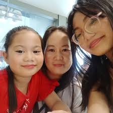 PHL MATTERS MORE THAN YOU THINK' A valuable ally. But a terrible  negotiator? US doesn't need to exploit the Philippines. It volunteers.  Sold. At a price of a handshake. Weeny super junior