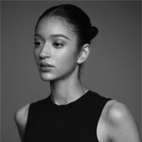 100+ perfiles de «Yosra»