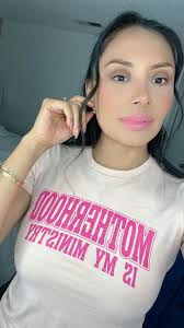 I'm Heather and I'm brand new here! 💖 I'm a Jesus-loving mama to 10 kiddos  ages 20 down to 16 months, we're from South Dakota, and I've been  homeschooling for 15 years.