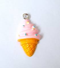 Trouvez des photos de banque d'images de haute qualité, que vous ne trouverez nulle part ailleurs. Pendentif Cornet De Glace Un Grand Marche