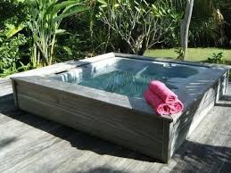 Outdoor Whirlpool Mit Den Gleichen Terrassenplatten Verkleiden Summer Sun Sunshine And Off Into Your Own In 2020 Jacuzzi Outdoor Hot Tub Outdoor Hot Tub Garden