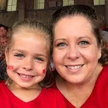 Shannon Overman's Instagram, Twitter & Facebook