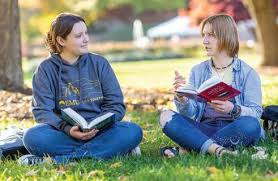 Crossroads Fall/Winter 2022-23 by Eastern Mennonite University