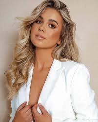 7 Pesona Kristen Wright Wakil Australia di Miss World 2023