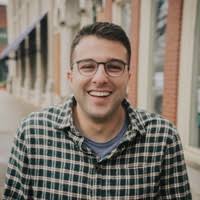 50+ perfiles de «Josh Levinson»