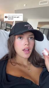 Candice Halsell's Instagram, Twitter & Facebook