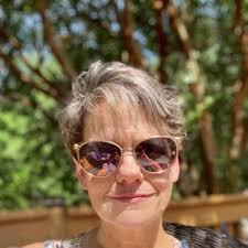 Amazon.com: Thirty and a Half Excuses: A Rose Gardner Mystery:  9781629532219: Swank, Denise Grover: Books