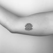 Hittite Sun Symbol Of Ankara 3 Ankara Hitit Hititgunesi Ink Tattoo Tattooartist Blackworkers B Inspiration Tattoos Tattoo Dovme Alintilari
