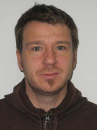 Zellulärer Transport und Tau-induzierter Verlust von Nervenzellen