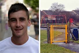 Swansea Online على X: "Tributes paid to Adam Rhys Burchell found dead in  Llanelli park https://t.co/feZBYp9GKP https://t.co/THVkRE6of8"