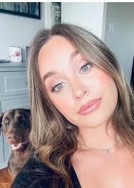 My dobie just always feels the need to photo bomb 😂