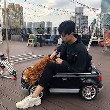 c dramas and celebrities on instagram 汽车胡 huyitian yitian 胡一天 致我们单纯的小美好 二十四小时第三季 陈小希 江晨 二十四小时胡一天 asian film a love so beautiful beautiful boys