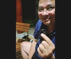 Hồng Vân hốt hoảng khi thấy chồng ngấu nghiến ăn món kinh dị bậc nhất thế  giới