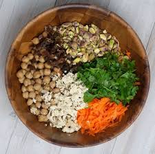 Karotten Salat Mit Kichererbsen Pistazien Vegan Gf Rezept Rezept Karotten Salat Kichererbsen Salat