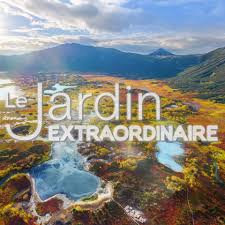 intro g em am d7 g chorus g em am d7 c'est un jardin extraordinaire g em a d7 il y a des canards qui parlent anglais g em am d7 je leur donne du pain ils remuent leur derrière g em am d. Le Jardin Extraordinaire Rtbf Videos Facebook