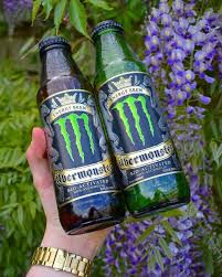 Pin By Petinelli On Energosiki Mmmm Aoaoaoa Monster Energy Drink Cool Monsters Monster Energy Girls