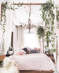 Small Space Decor Tips From This Gorgeous Boho Apartment Domino Boho Bedroom Decor Bohemian Apartment Small Bedroom Decor