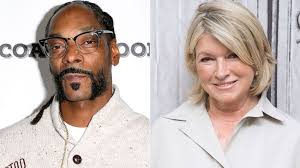 Here's martha stewart's tweet about the new show. Snoop Dogg And Martha Stewart Team Up For New Cooking Show Abc News