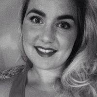 Francesca Hodges's Instagram, Twitter & Facebook