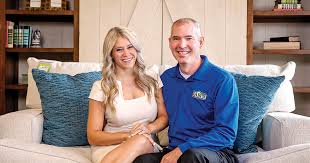 Sam levitz furniture features a great selection of sofas, sectionals, recliners, chairs, leather furniture, custom upholstery, beds, mattresses, dressers, nightstands, dining sets, kitchen storage, office furniture, entertainment and can help you with your home design and decorating. Family Owned Sam S Furniture Is Planning More Investment In Brick And Mortar Retail Talk Business Politics