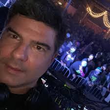 Albert Adkins's Instagram, Twitter & Facebook