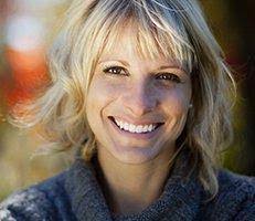 Cora Levine's Instagram, Twitter & Facebook