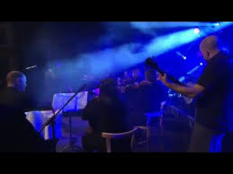 Músicas mais populares baixar grátis e ouvir online. Dolores O Riordan Zombie Linger Feat Irish Chamber Orchestra Nye Limerick 31 12 2013 Youtube