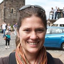 Melissa Duff's Instagram, Twitter & Facebook