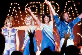 They became one of the most commercially successful acts in the history of popular music, topping the charts worldwide from 1974 to 1983. Esc Sieger Abba Wieder Gemeinsam Im Studio Neue Songs